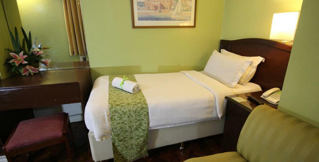 Comfy Manila-kalaw Hotel Manila