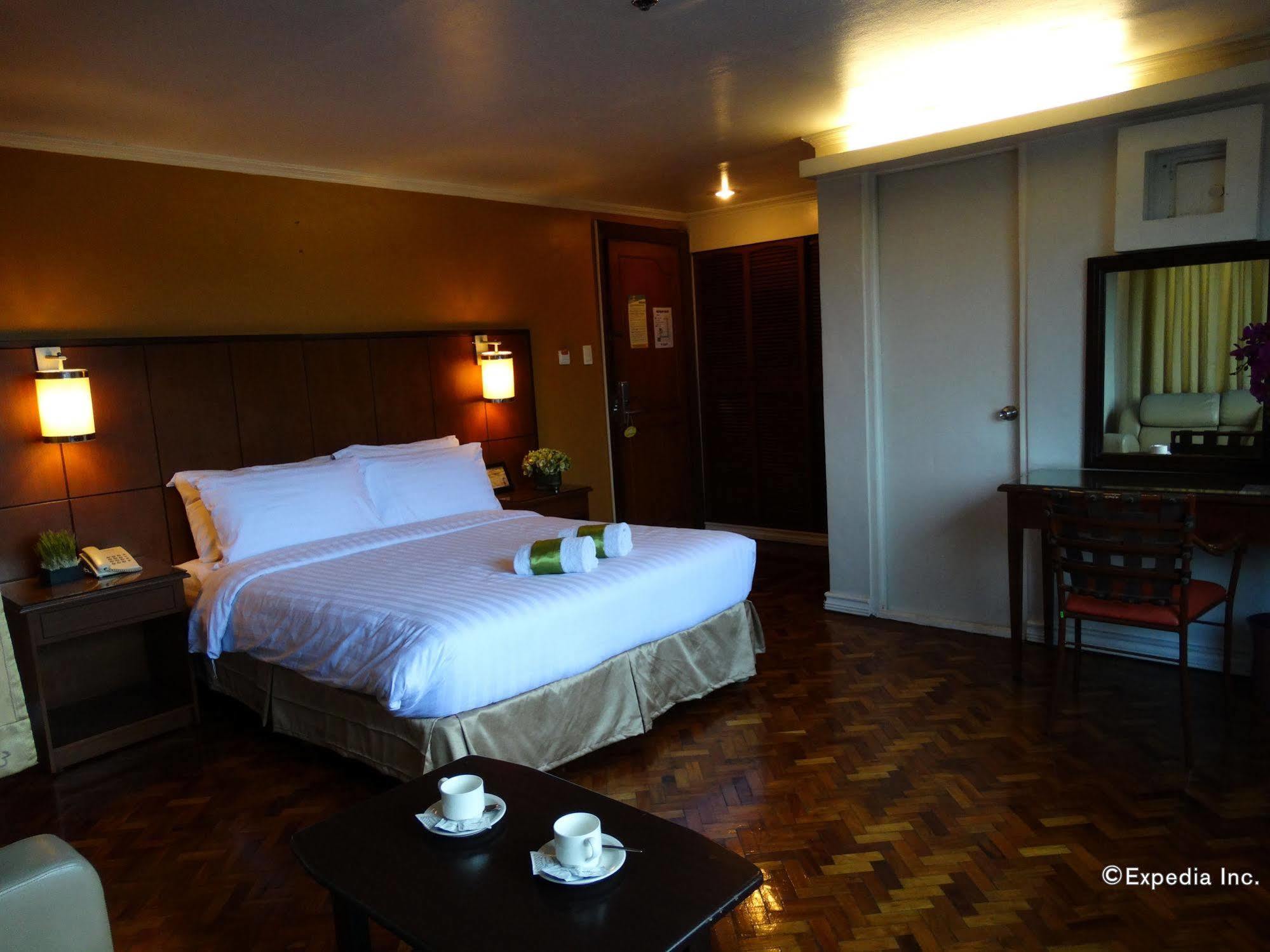 Comfy Manila-kalaw Hotel Manila